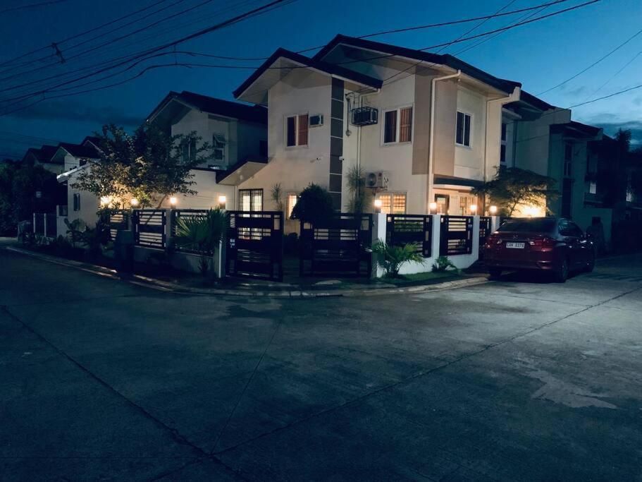 Mansfield W Parking - Fully Airconditioned Angeles Exterior photo